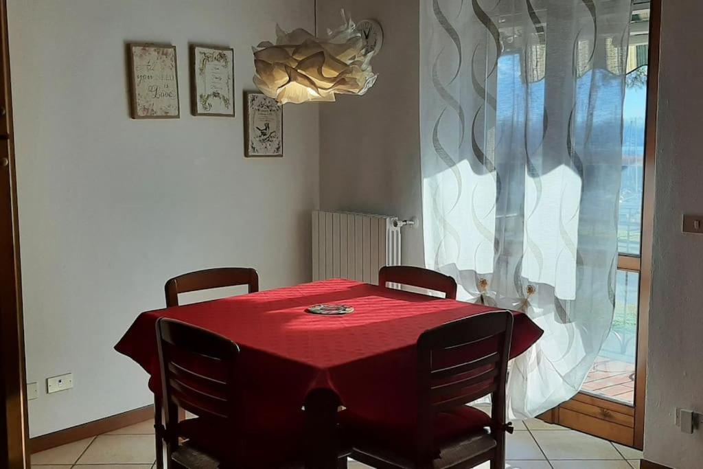 ジェーラ・ラーリオ House Marikaヴィラ エクステリア 写真